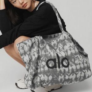 COPY - Alo Yoga Tote Bag